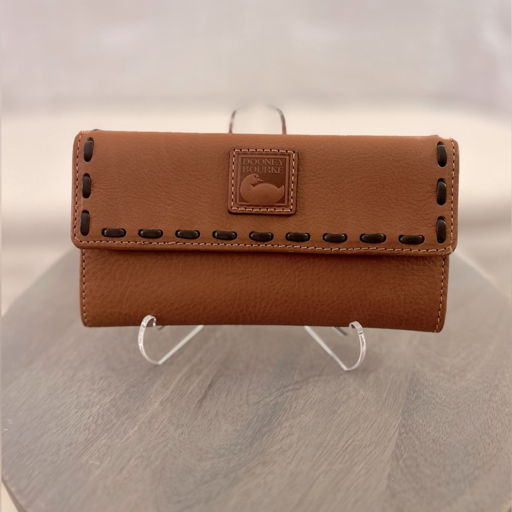 Dooney and Bourke Florentine Wallet in NATURAL